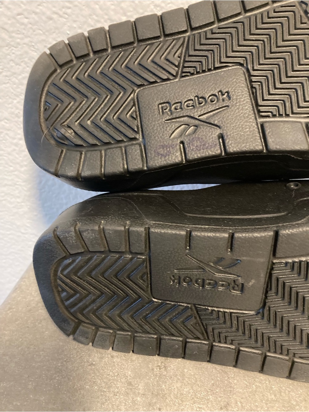 NWOT Reebok Platform Slides - Picture 7 of 9